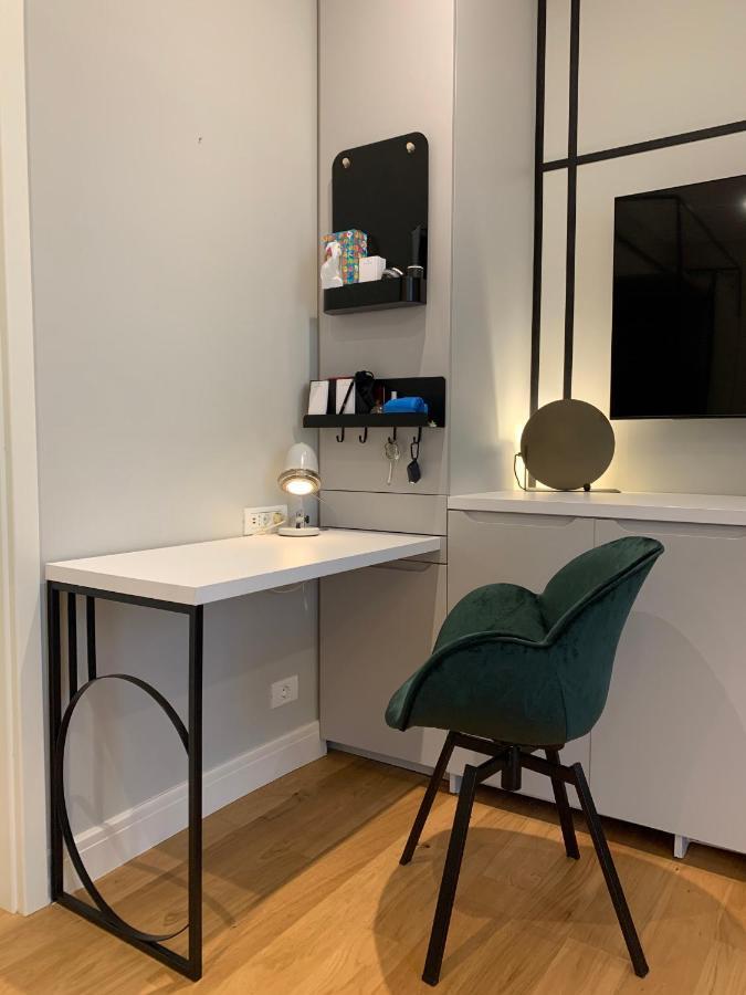 Zaivan Revive - Exclusive Central Studio With View Bukarest Exteriör bild
